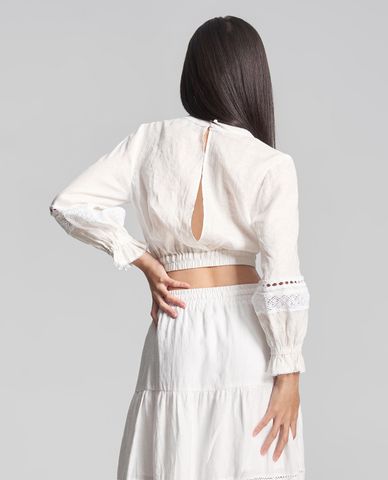  GIGI - Áo croptop nữ tay dài cổ tròn hiện đại 