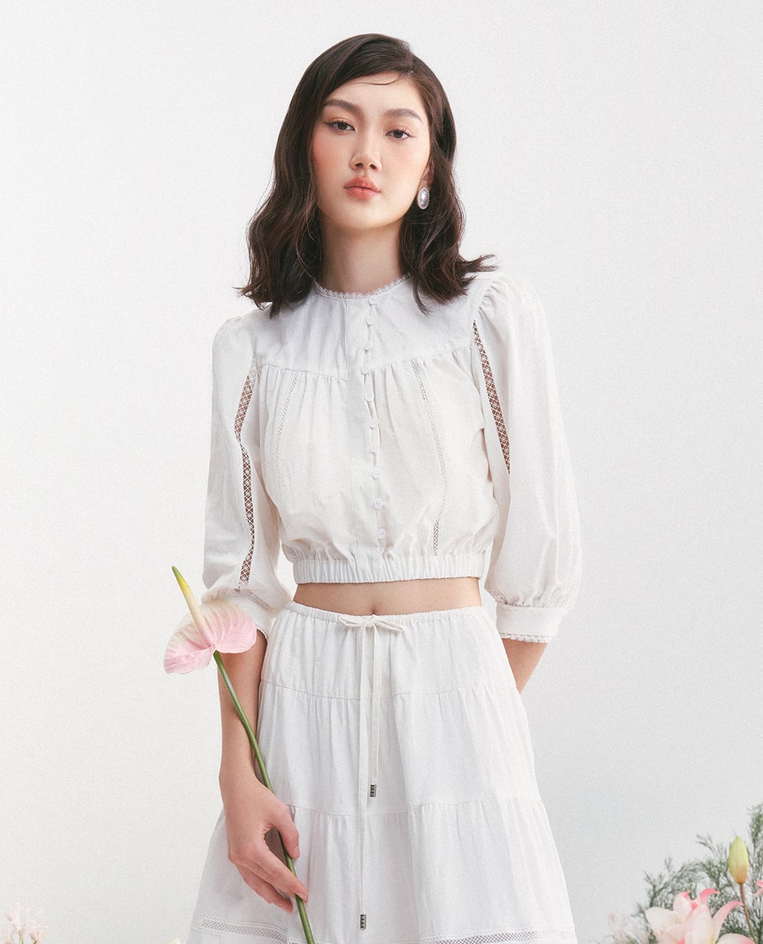 GIGI - Áo croptop nữ cổ tròn tay lỡ bo viền trẻ trung