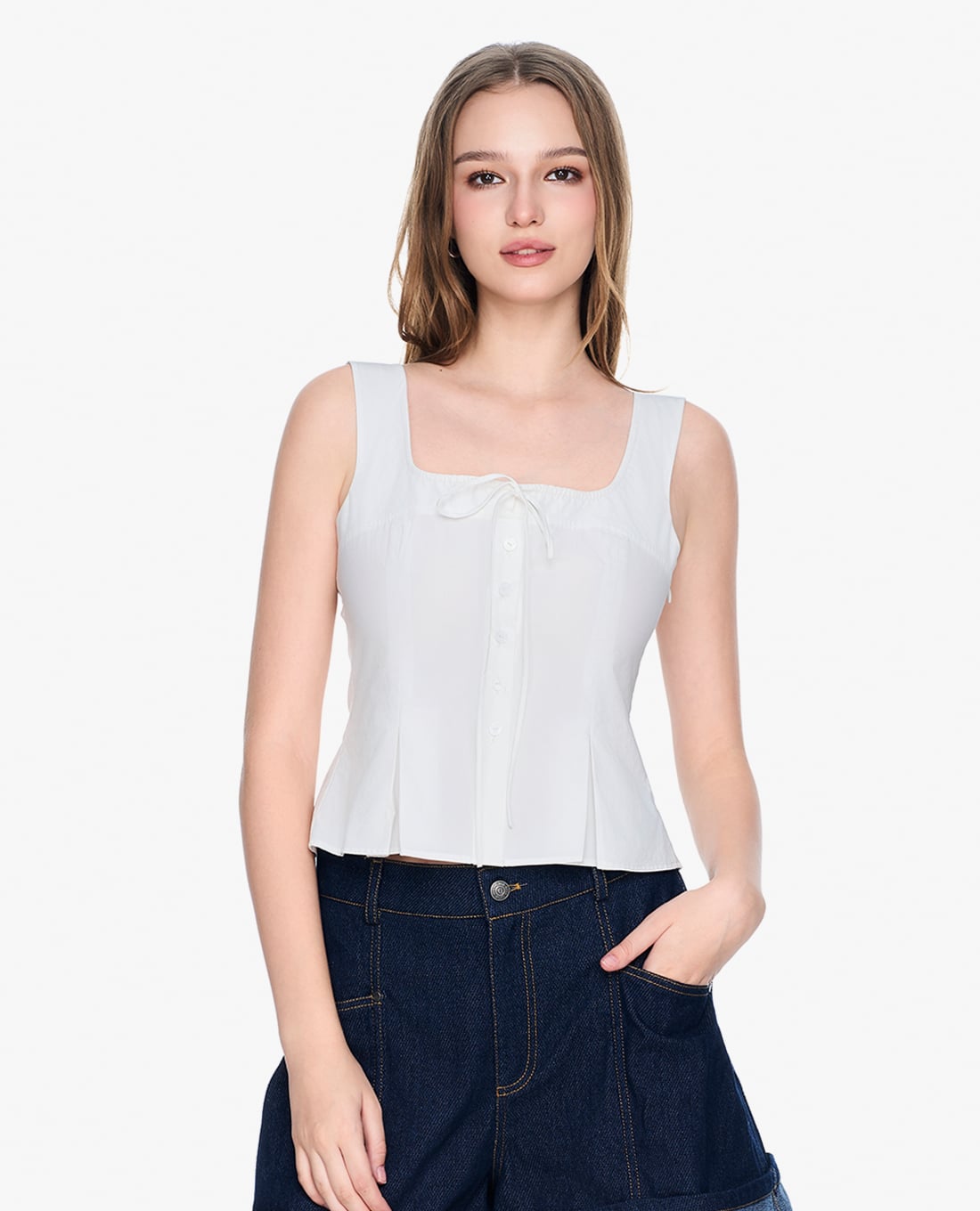 GIGI - Áo hai dây nữ cổ vuông phối nút thanh lịch