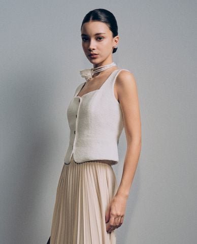  GIGI - Áo sát nách nữ cổ vuông phối nút cài tròn thanh lịch 