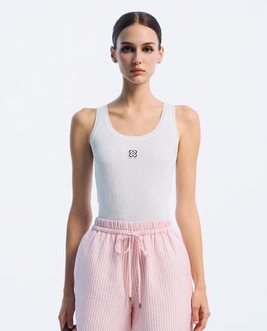  GIGI - Áo sát nách cổ tròn phối hình thêu nhỏ tinh tế 