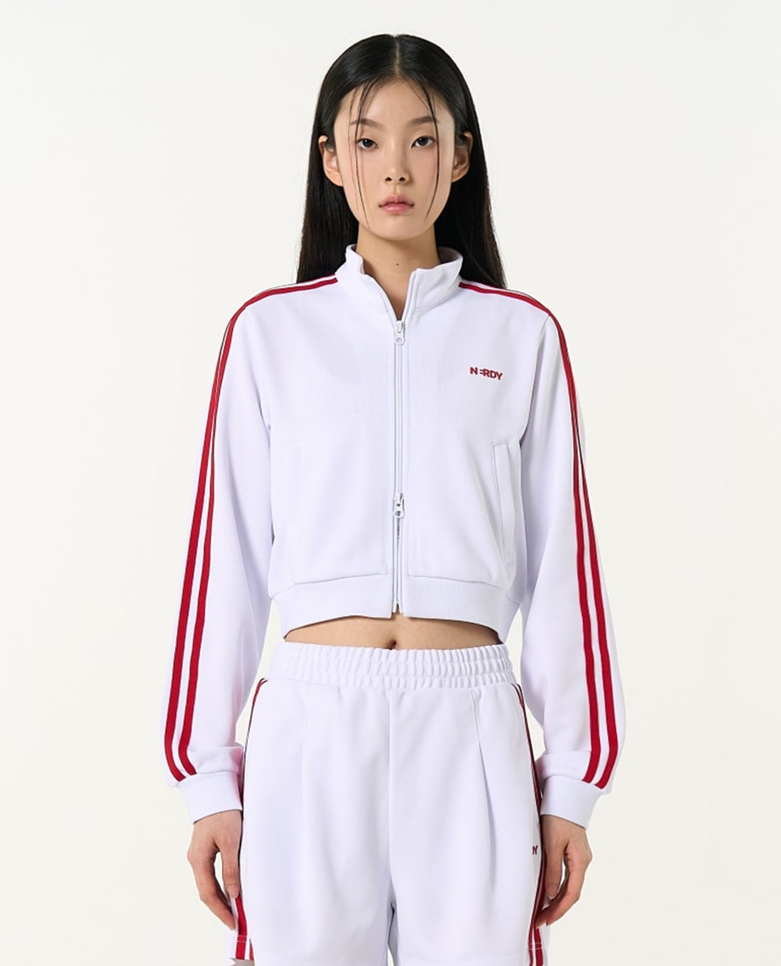 NERDY - Áo khoác thể thao nữ cổ trụ tay dài NY