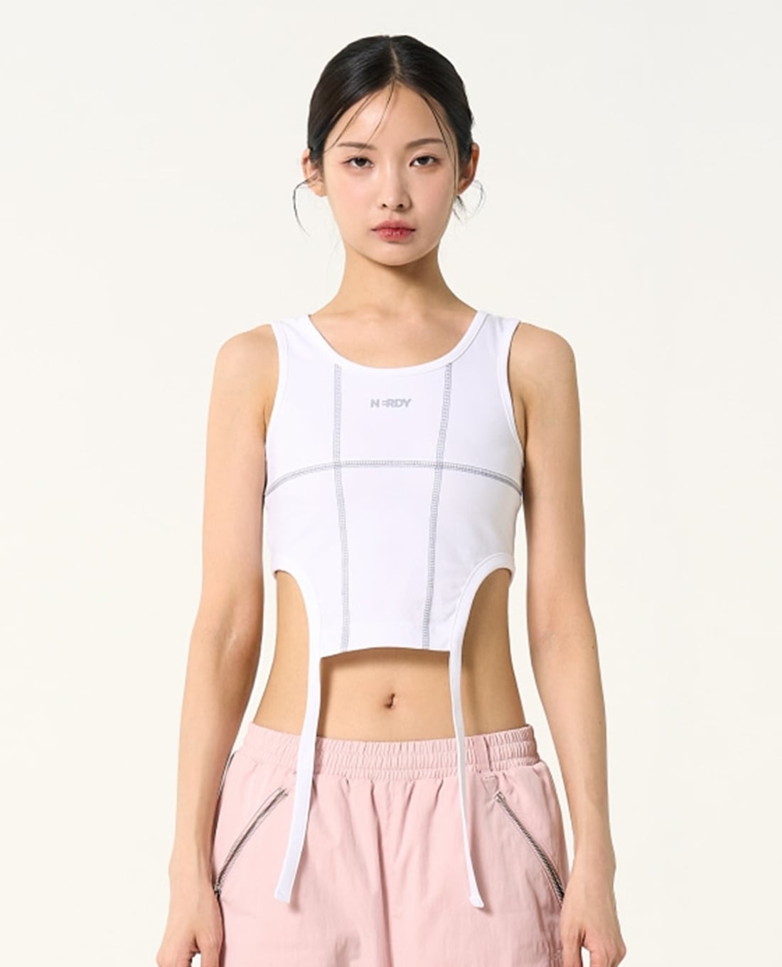 NERDY - Áo croptop nữ sát nách Cut Out