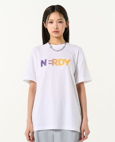  NERDY - Áo thun unisex cổ tròn tay ngắn Blank Gradient Logo 