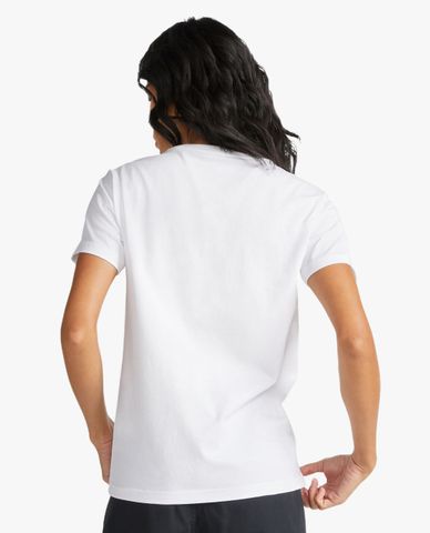  CONVERSE - Áo thun nữ cổ tròn tay ngắn Sneaker Inspo 