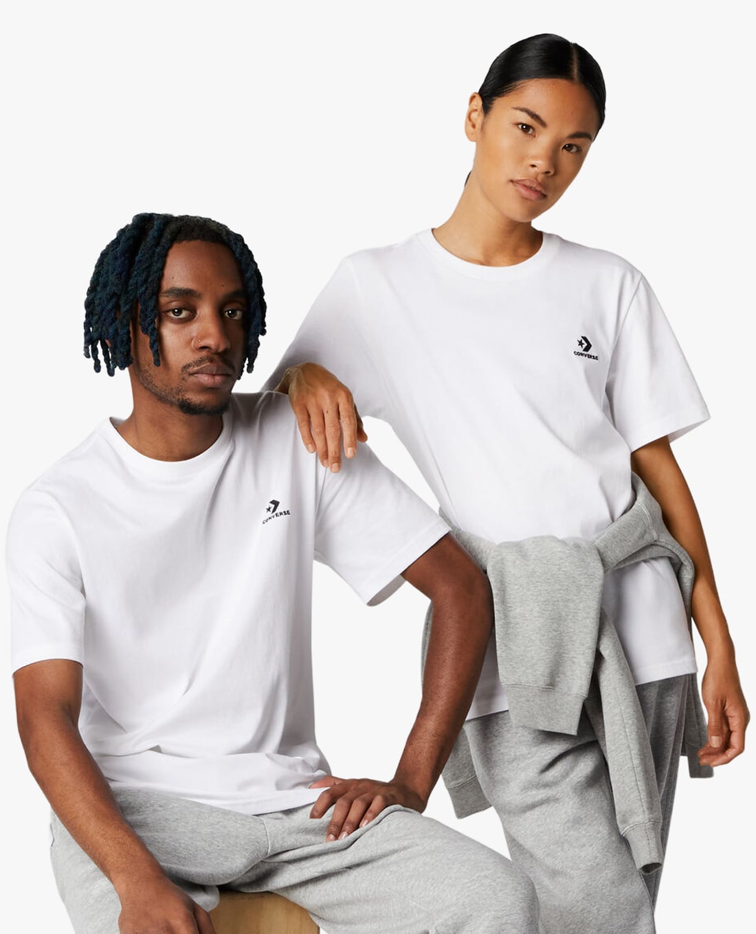 CONVERSE - Áo thun unisex cổ tròn tay ngắn Go To Embroidered Star Chevron