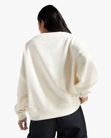  CONVERSE - Áo sweater nữ cổ tròn tay dài Leopard Crew 