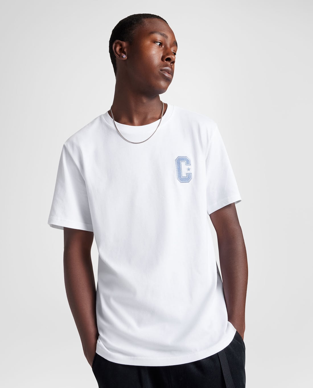 CONVERSE - Áo thun nam cổ tròn tay ngắn Retro Chuck Graphic