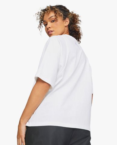  PUMA - Áo thun nữ cổ tròn tay ngắn Strong Side Basketball 