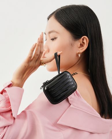  CECI - Ví nữ dáng ngắn phom chữ nhật phối zip hiện đại 