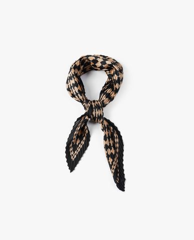  CECI - Khăn choàng nữ phom vuông thời trang 