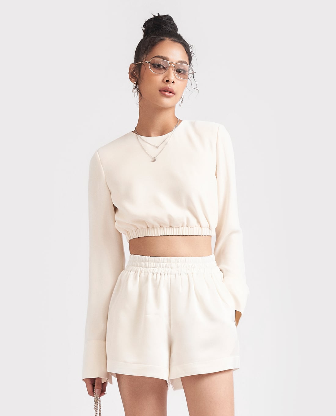 GIGI - Áo croptop nữ tay dài bo thun hiện đại