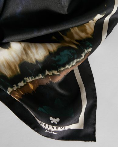  WEEKEND MAX MARA - Khăn choàng nữ phom vuông Silk 