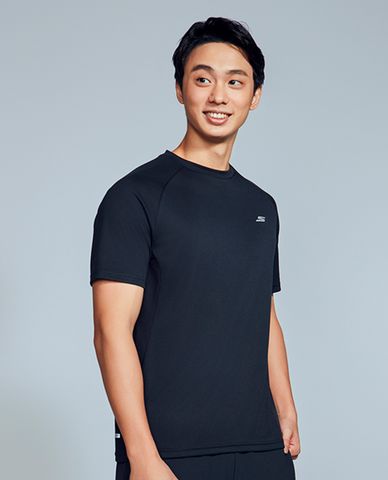  SKECHERS - Áo thun nam thể thao cổ tròn tay ngắn hiện đại 