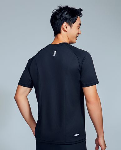  SKECHERS - Áo thun nam thể thao cổ tròn tay ngắn hiện đại 