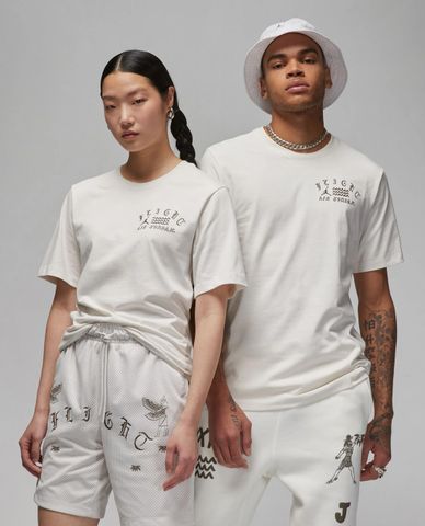  NIKE - Áo thun unisex cổ tròn tay ngắn hiện đại 