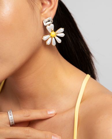  CECI - Khuyên tai nữ bản to hình hoa thời trang 