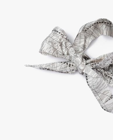  CECI - Khăn choàng dáng dài trang trí hình vẽ tinh tế 