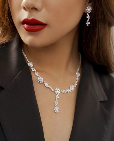  CECI - Set dây chuyền và khuyên tai nữ đính đá sang trọng 