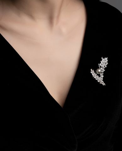  CECI - Khuy cài áo nữ đính đá sang trọng 