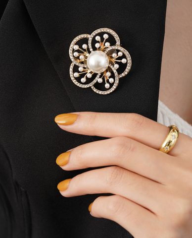  CECI - Ghim cài áo nữ hình bông hoa đính đá và ngọc trai sang trọng 