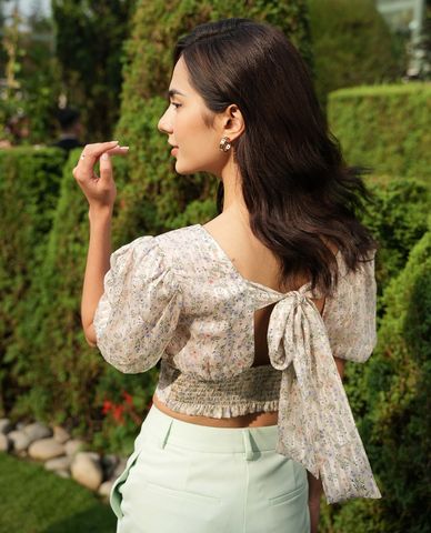  GIGI - Áo kiểu nữ cổ V tay phồng thời trang 