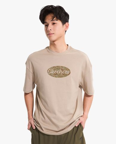  SKECHERS - Áo thun nam cổ tròn tay ngắn phối logo 