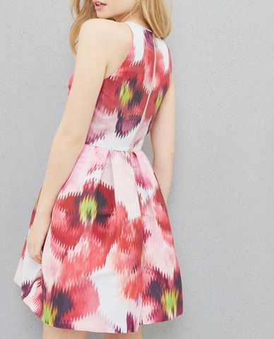  TED BAKER - Đầm mini sát nách cổ tròn họa tiết Pansy Cesilia 