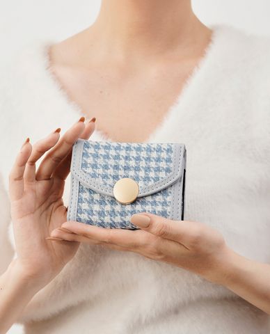  CECI - Ví ngắn nữ dáng gập phom chữ nhật thời trang 