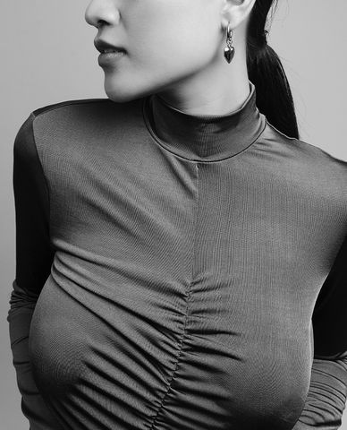  CECI - Khuyên tai nữ dáng thả hình trái tim hiện đại 