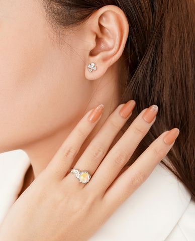  CECI - Khuyên tai nữ xỏ lỗ hình cánh hoa xinh xắn 