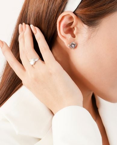  CECI - Khuyên tai nữ xỏ lỗ thiết kế đan chéo đính đá lấp lánh 