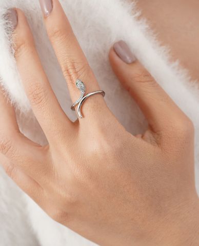  CECI - Nhẫn nữ dáng hở thiết kế rắn độc đáo 