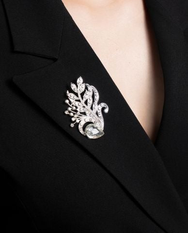  CECI - Khuy cài áo nữ hình chiếc lá đính đá nổi bật 