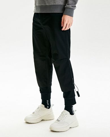  TRENDIANO - Quần Jogger nam ống đứng phối nút cài 