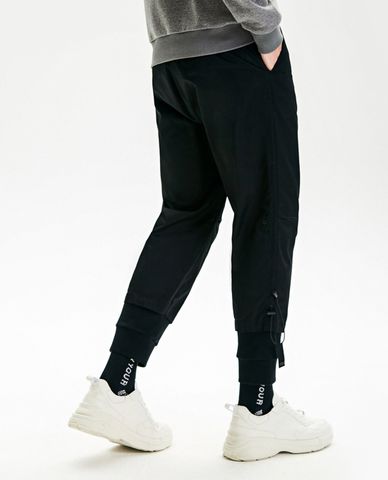  TRENDIANO - Quần Jogger nam ống đứng phối nút cài 