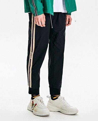  TRENDIANO - Quần Jogger nam phối sọc dọc Goals 