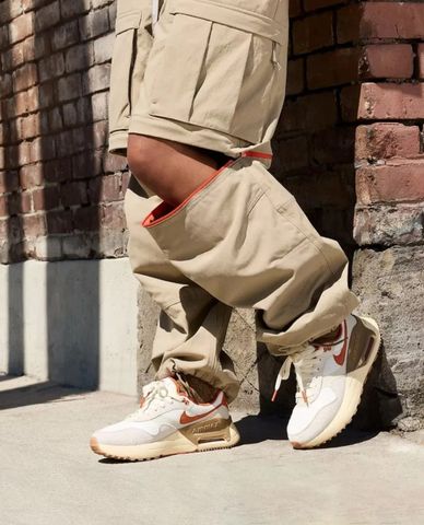  NIKE - Giày sneakers nữ cổ thấp trang 