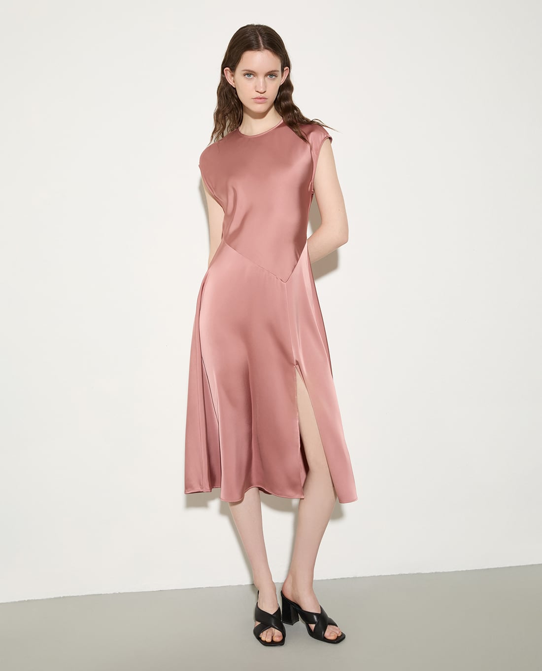 MAX&Co. - Đầm midi cổ tròn phom suông Legume