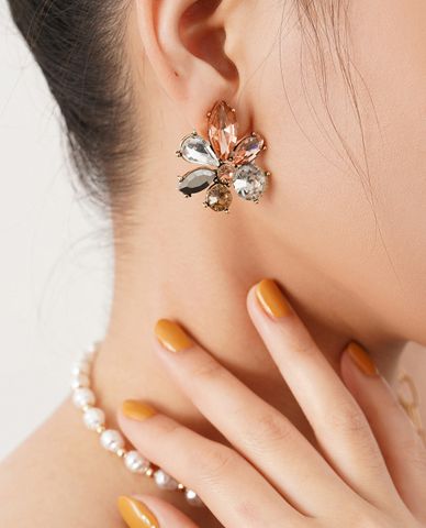  CECI - Khuyên tai nữ xỏ lỗ thiết kế cánh hoa đá lấp lánh 