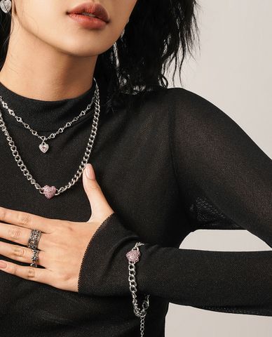  CECI - Vòng đeo tay nữ chuỗi xích phối mặt trái tim 