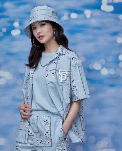  MLB - Áo sơ mi ngắn tay Paisley Back Logo 