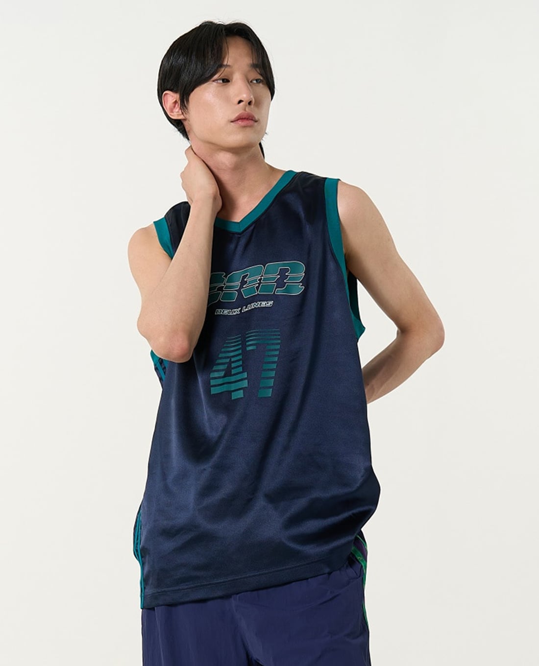 NERDY - Áo ba lỗ thể thao unisex cổ V Sporty