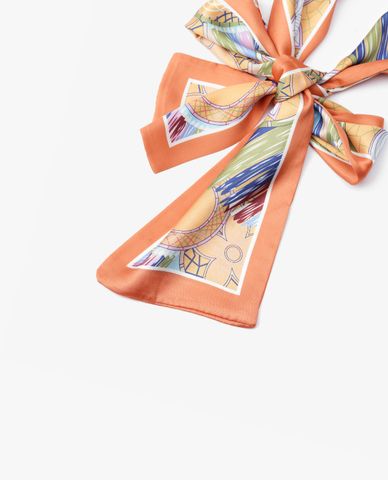  CECI - Khăn choàng nữ dáng dài in hoạ tiết nổi bật 