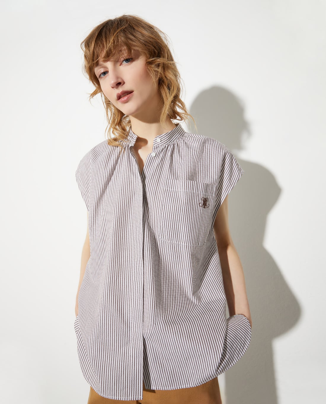 MAX&Co. - Áo sơ mi nữ cổ trụ sát nách Angolo