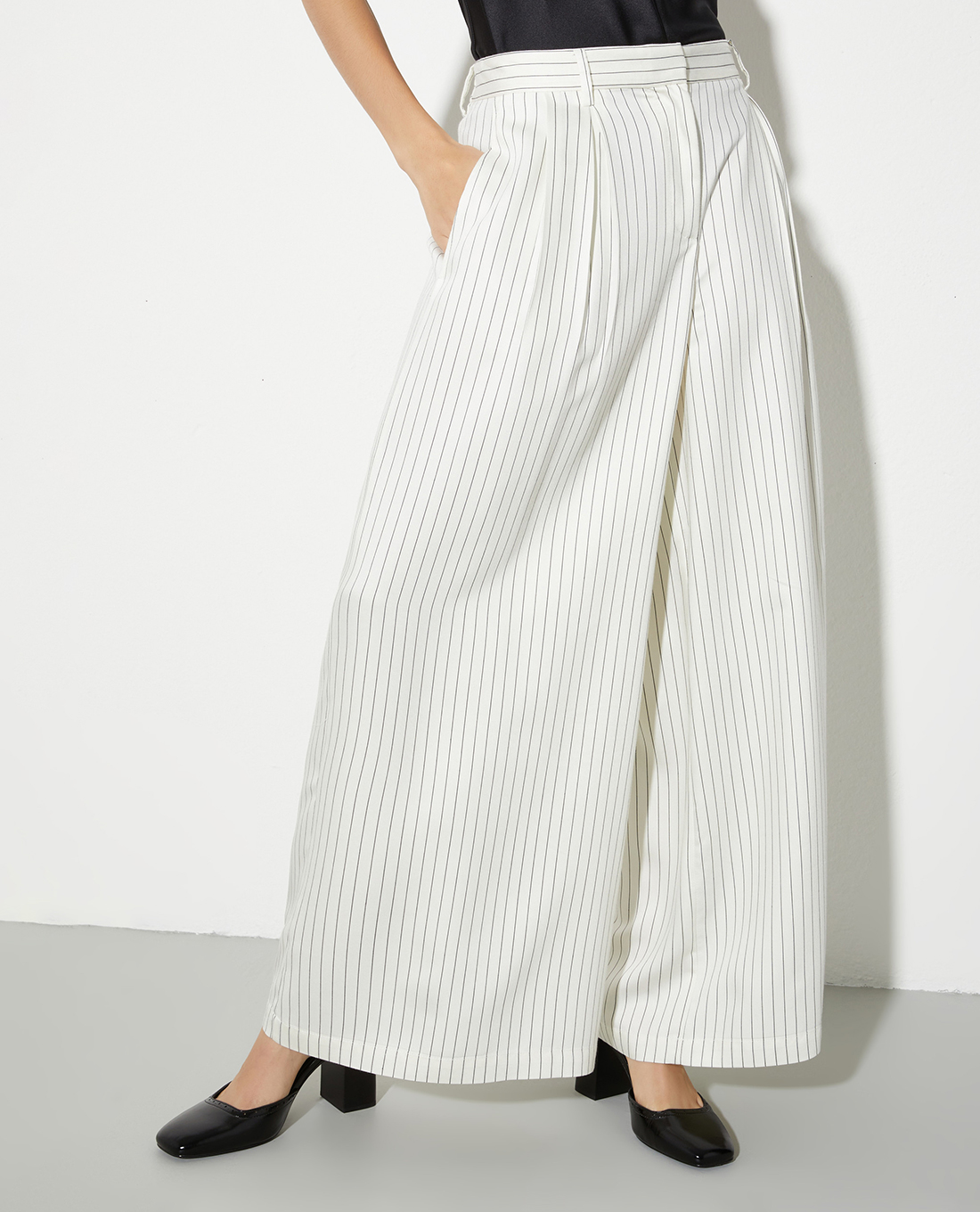 MAX&Co. - Quần nữ ống rộng kẻ sọc Bertone