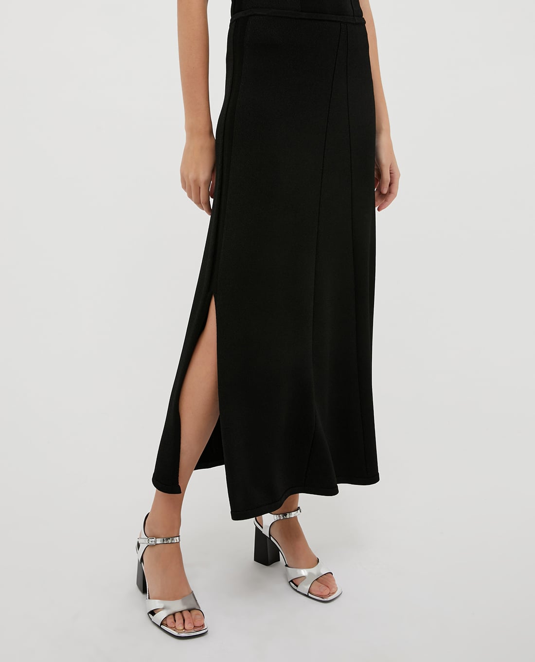 MAX&Co. - Chân váy phom suông midi xẻ tà quyến rũ Ossido