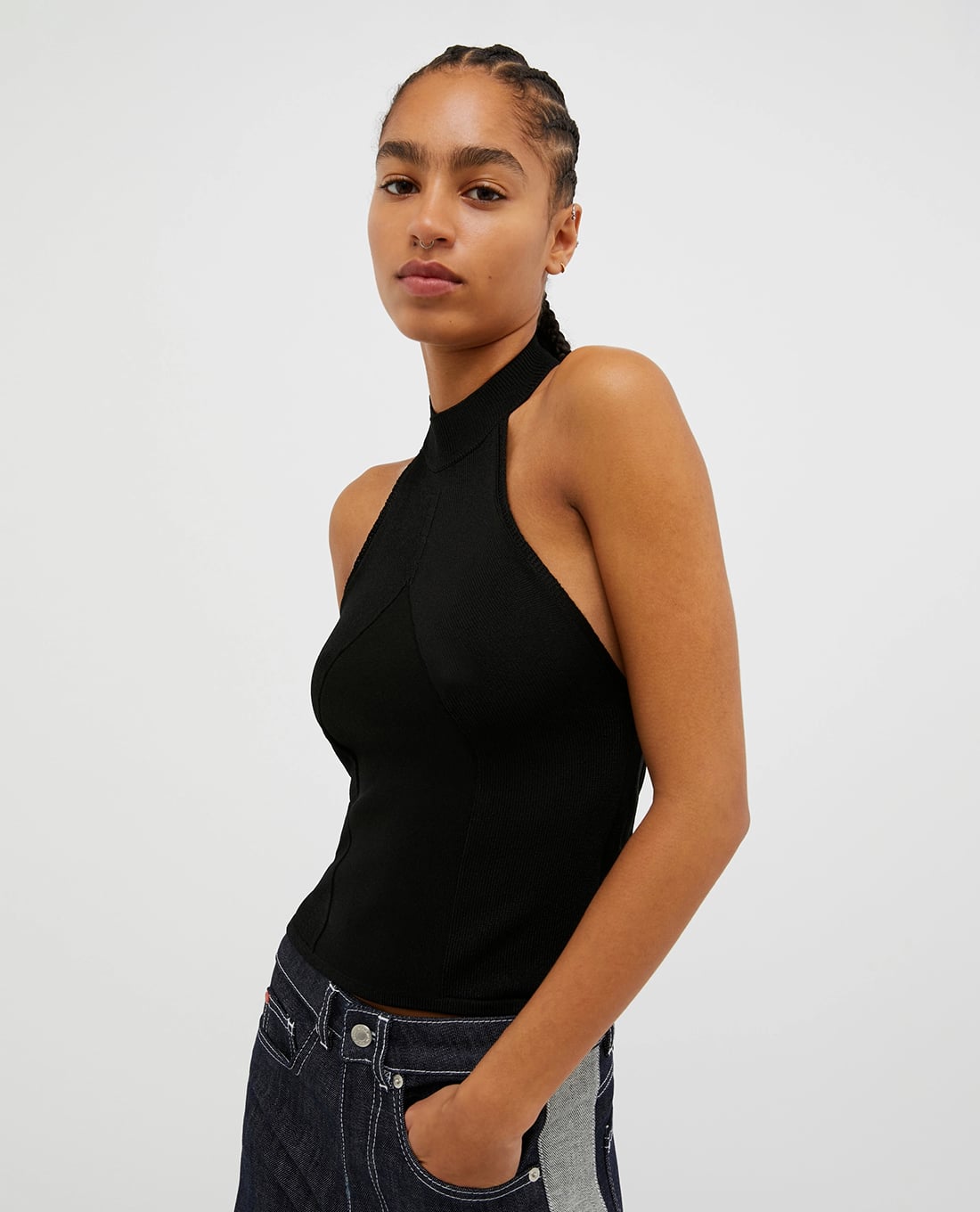 MAX&Co. - Áo sát nách phom ôm hở lưng cá tính Emmy