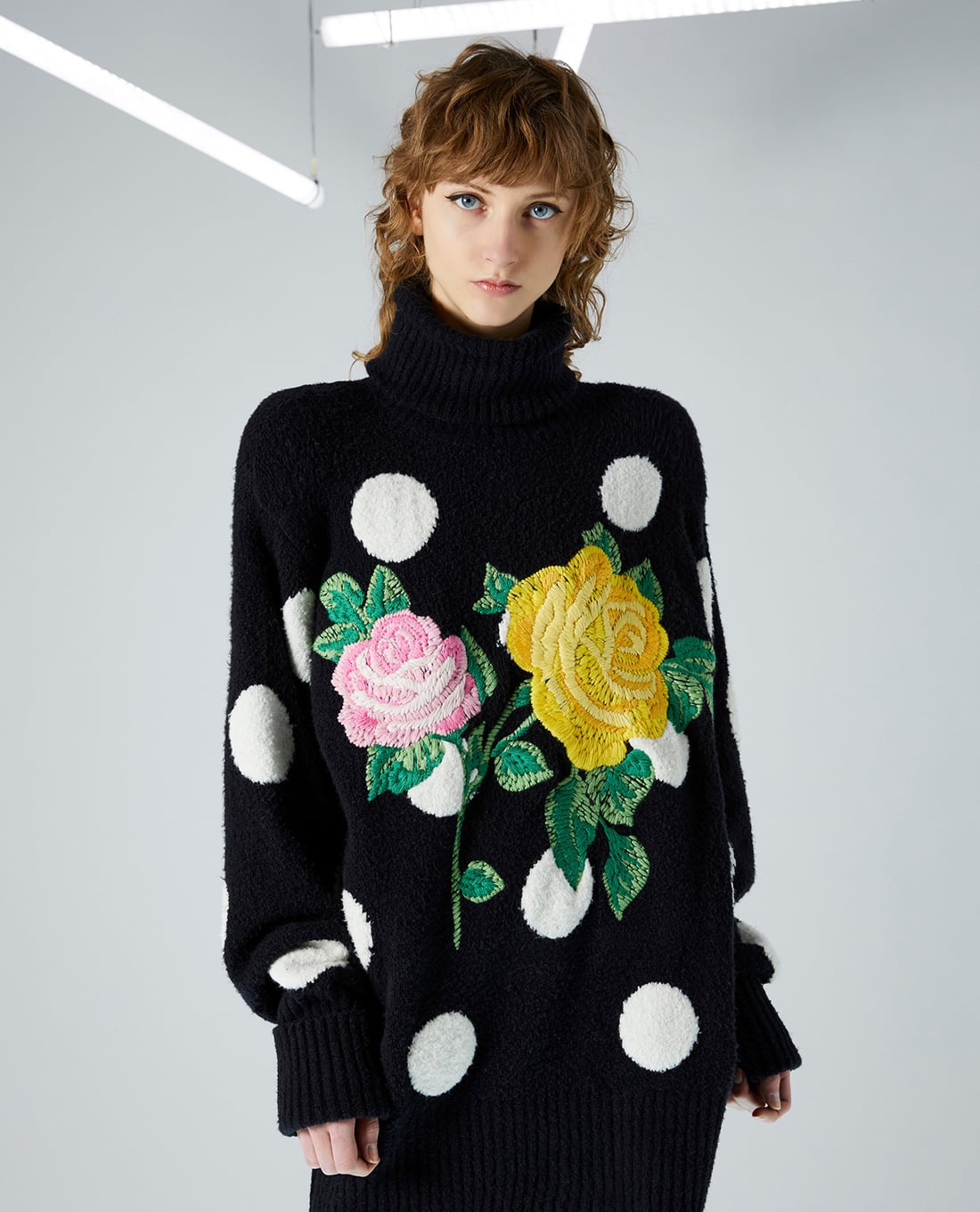 MAX&Co. - Áo sweater nữ cổ lọ dài tay thêu hoa Anna