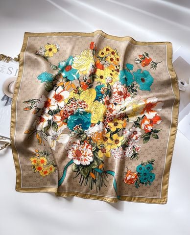  CECI - Khăn choàng nữ phom vuông in hoa sang trọng 